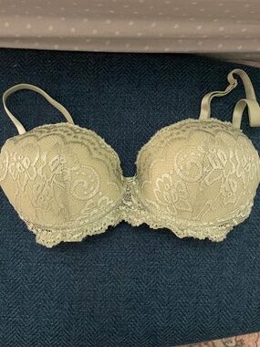 **LAST CHANCE** 34A Push-Up Bra